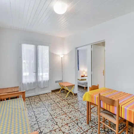 Vakantiehuis Comfy Holiday In Saint-savinien With Sauna
