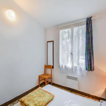 Vakantiehuis Comfy Holiday In Saint-savinien With Sauna Saint-Savinien